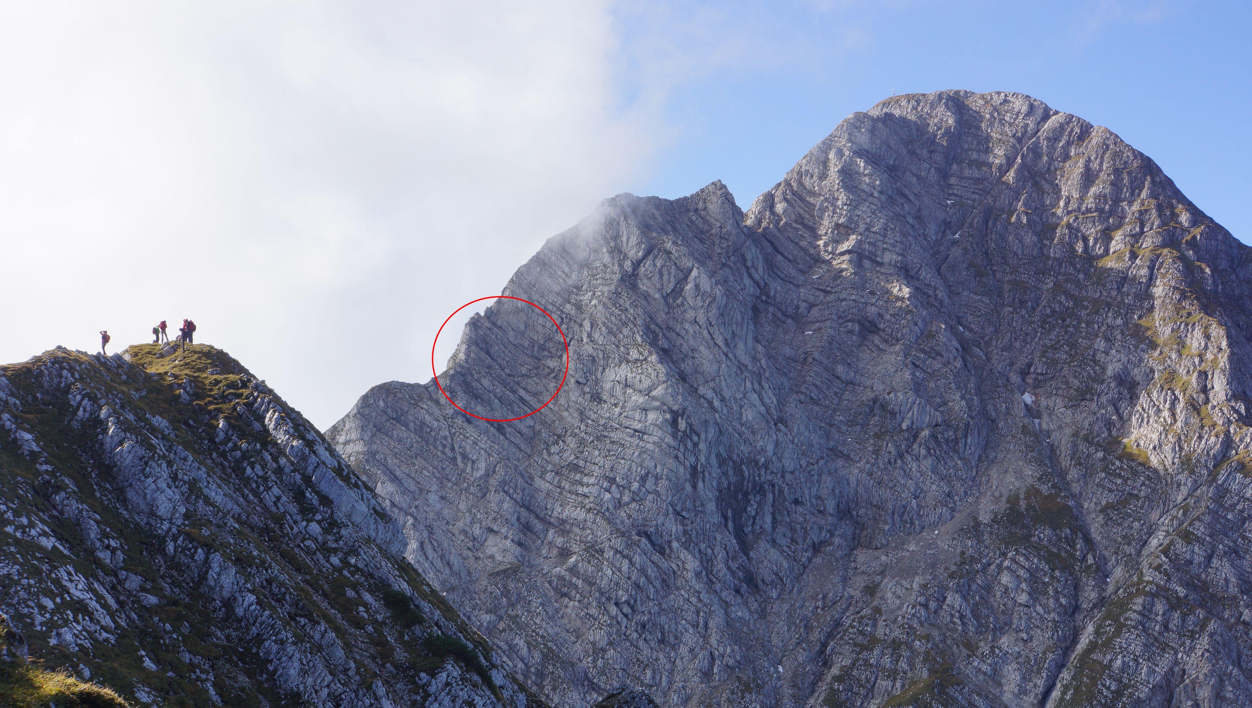 An dieser Stelle stürzte die 31-Jährige 300 Meter in die Tiefe.