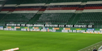 Das Rapid-Transparent für Fußball-Legende Diego Maradona.