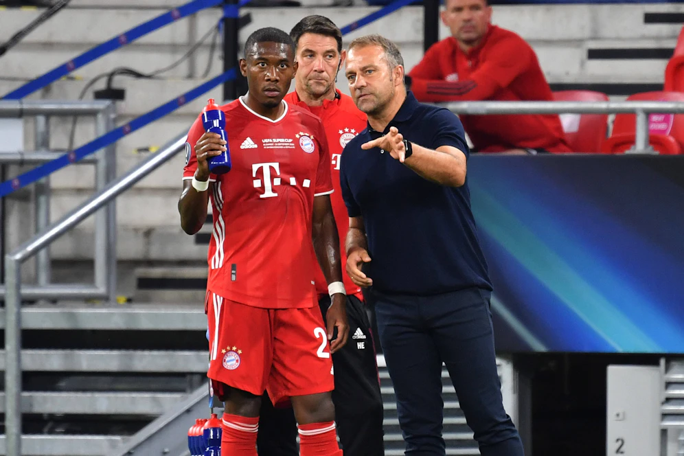 David Alaba mit Hansi Flick