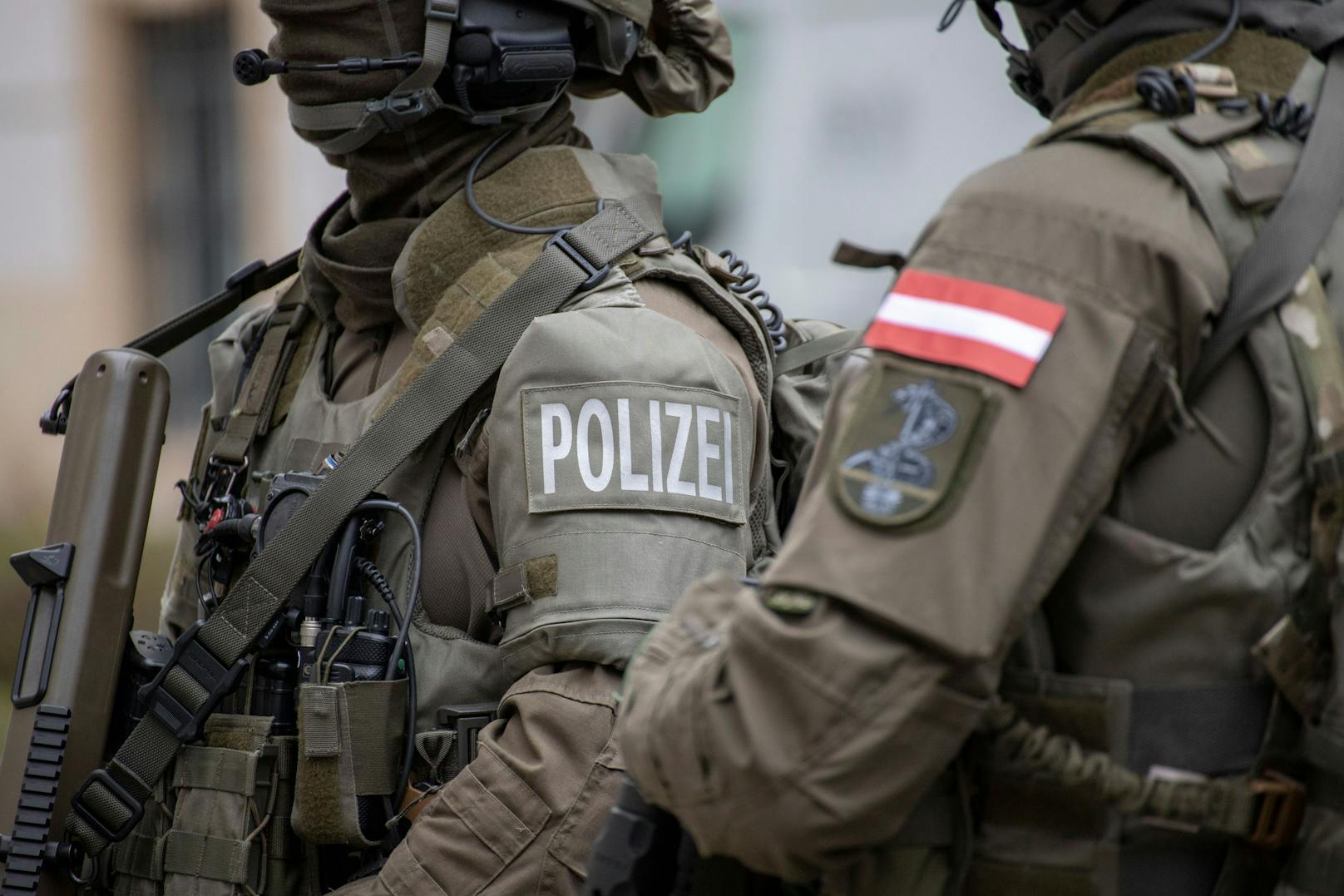 Cobra gibt Schüsse ab, evakuiert Wohnhäuser in Salzburg