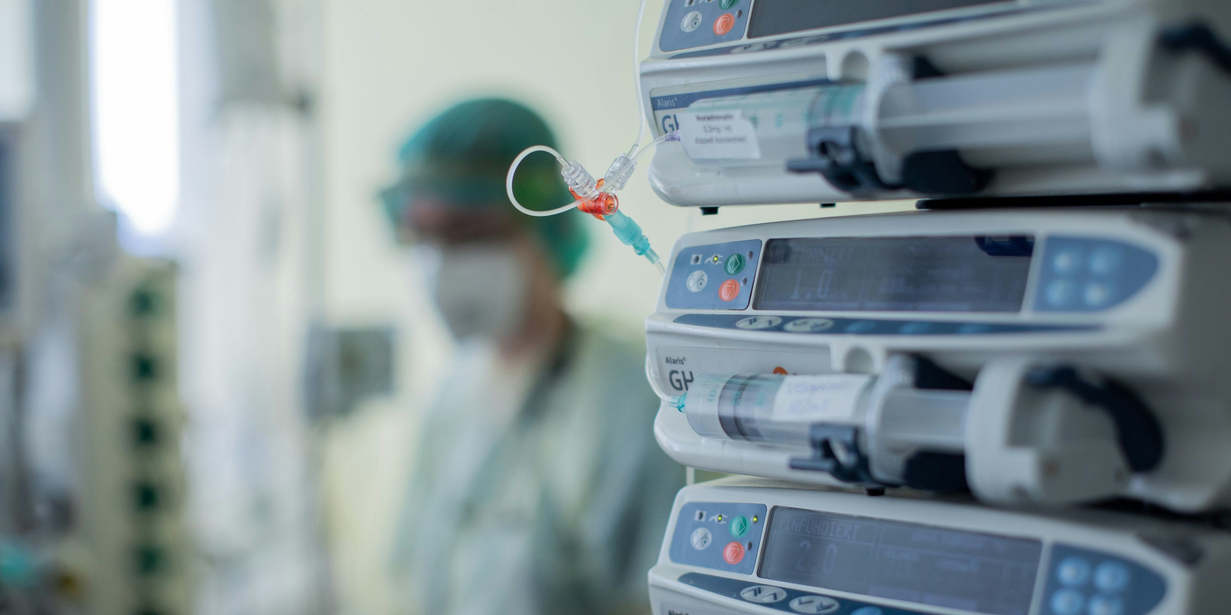 Ein Ehepaar und ihre Tochter starben in St. Petersburg innerhalb weniger Tage.