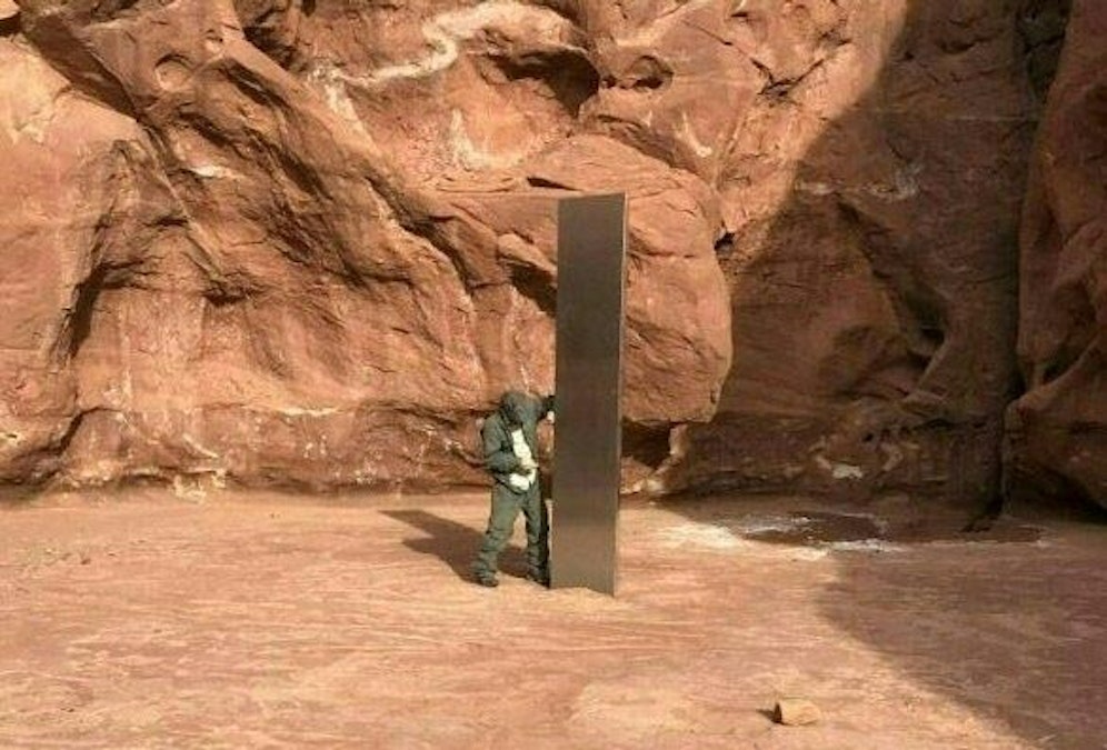 Gerade erst entdeckt und schon wieder verschwunden: Was hat es mit dem mysteriösen Monolithen auf sich?
