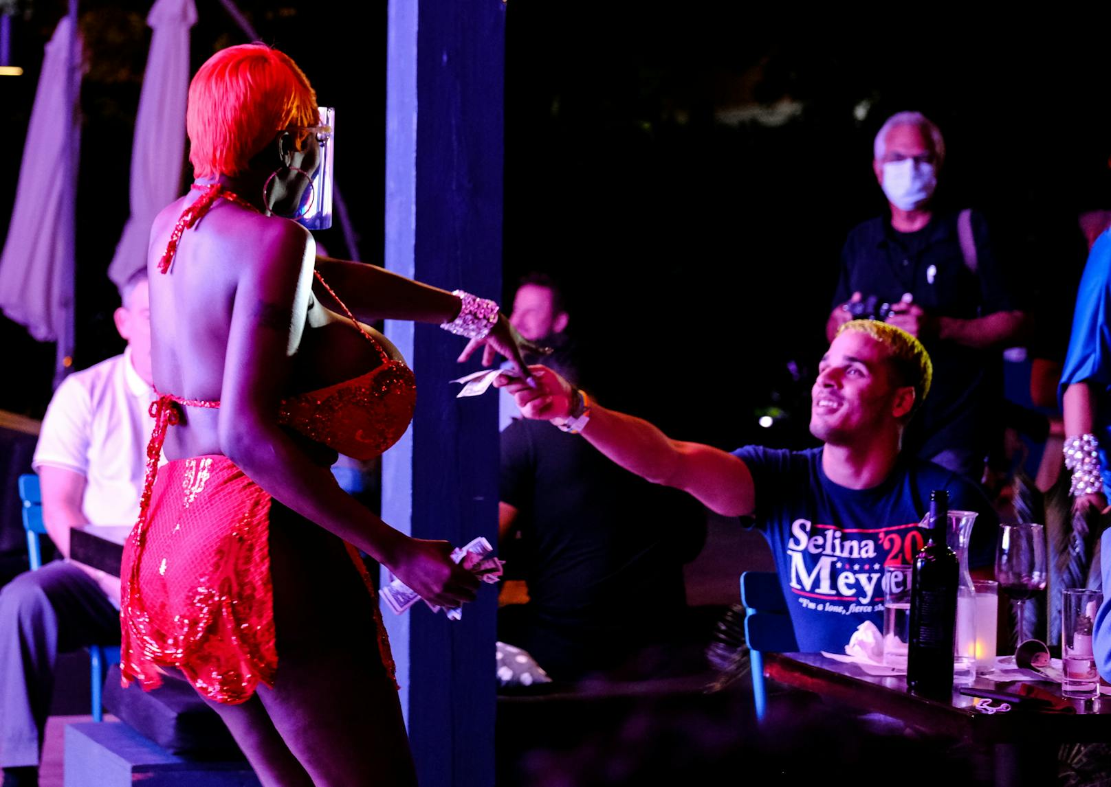 Wahlparty in einem Travestie-Club in Miami.