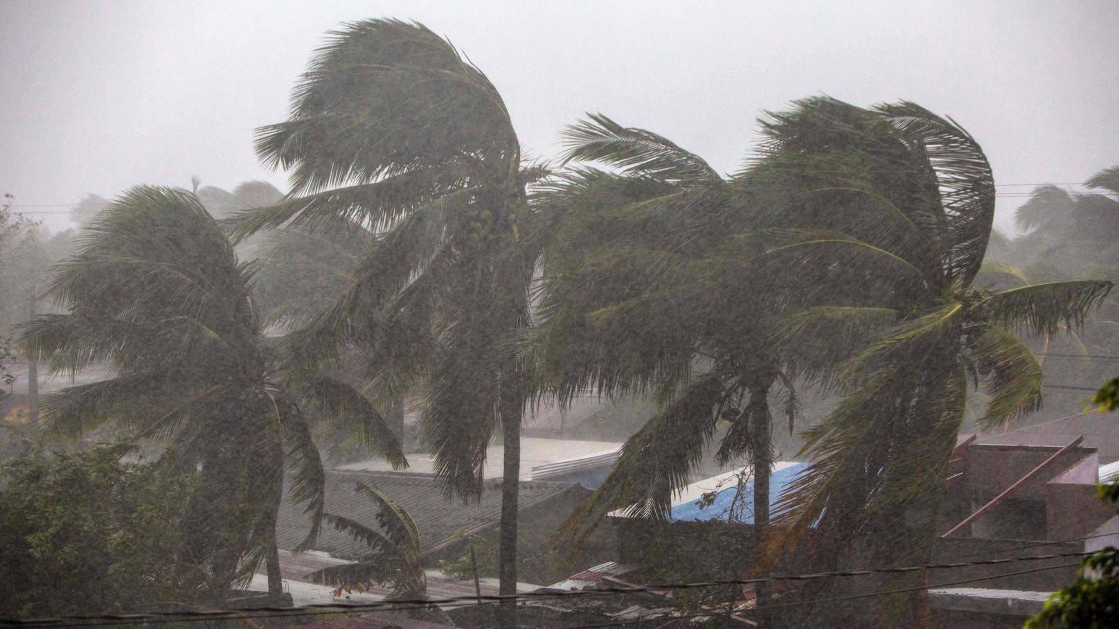 Hurrikan Eta ist mit großer Kraft über die Karibikküste von Nicaragua hinweggezogen.