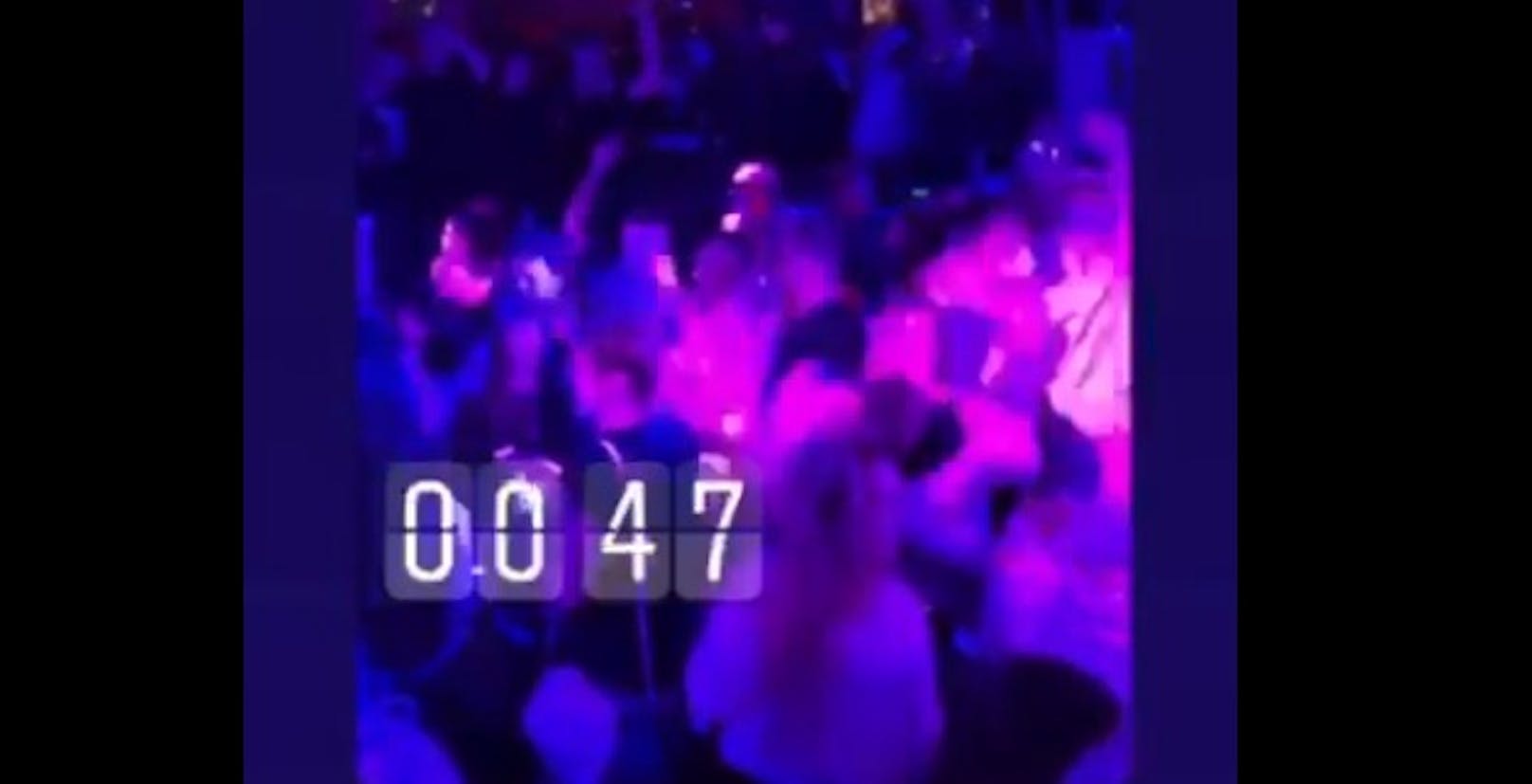 Auf Instagram kursierte ein Video von der Halloween-Party in der Linzer Remembar. Sie zeigt die Club-Gäste auf der Tanzfläche - laut Disco-Betreiber eigentlich verboten. 