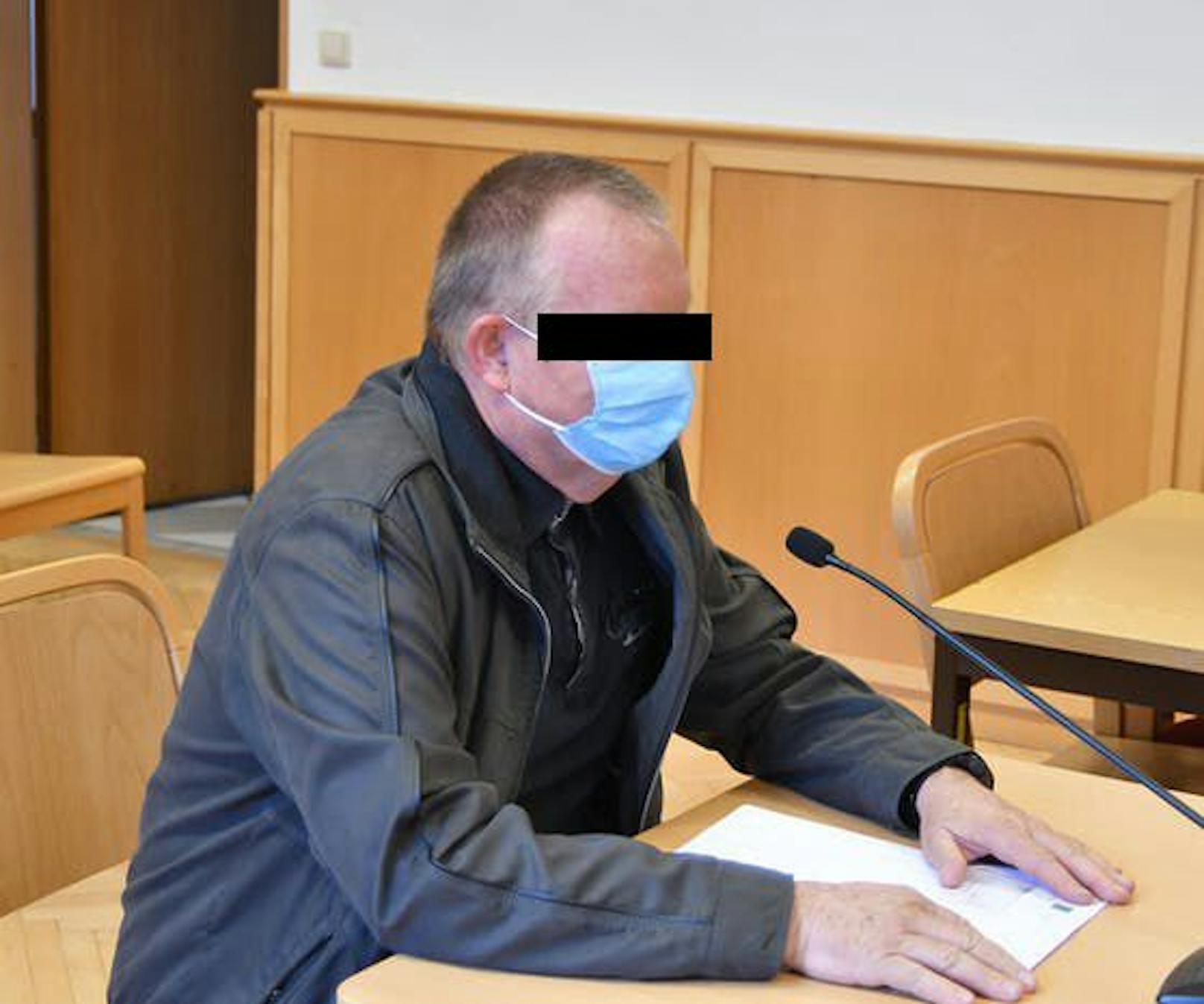 Der 66-jährige Mühlviertler musste sich am Mittwochvormittag am Linzer Landesgericht verantworten.