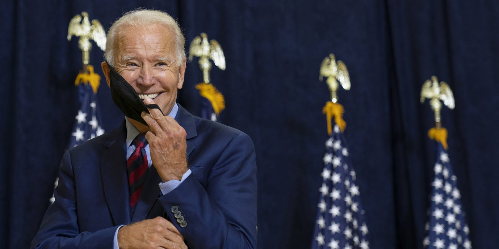 Gut gelaunt "von Tag eins an": Joe Biden ist neuer US-Präsident