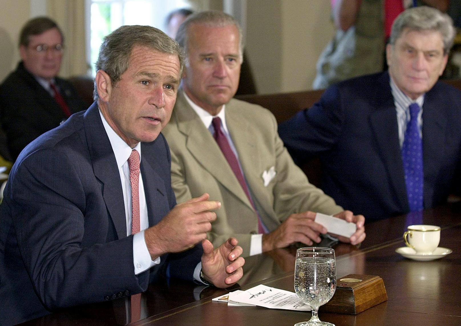Nach den Anschlägen vom 11. September 2001 unterstützte Biden US-Präsident George W. Bush.