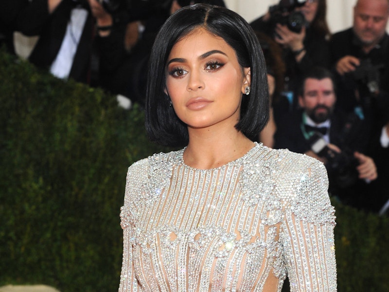<strong>PLATZ 5 – KYLIE JENNER</strong> Der jüngste Spross des Kardashian-Jenner-Familienclans eröffnet das Rennen um die "unbeliebtesten Stars". Die Gerüchte, dass Instagram-Queen Steuern hinterzogen haben soll, scheinen der breiten Öffentlichkeit noch immer sauer aufzustoßen.<br>