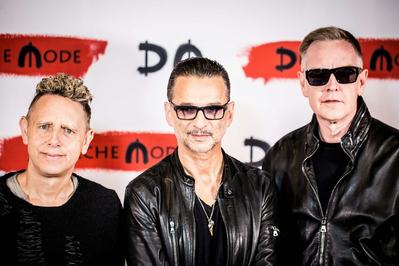 <strong>Depeche Mode</strong>