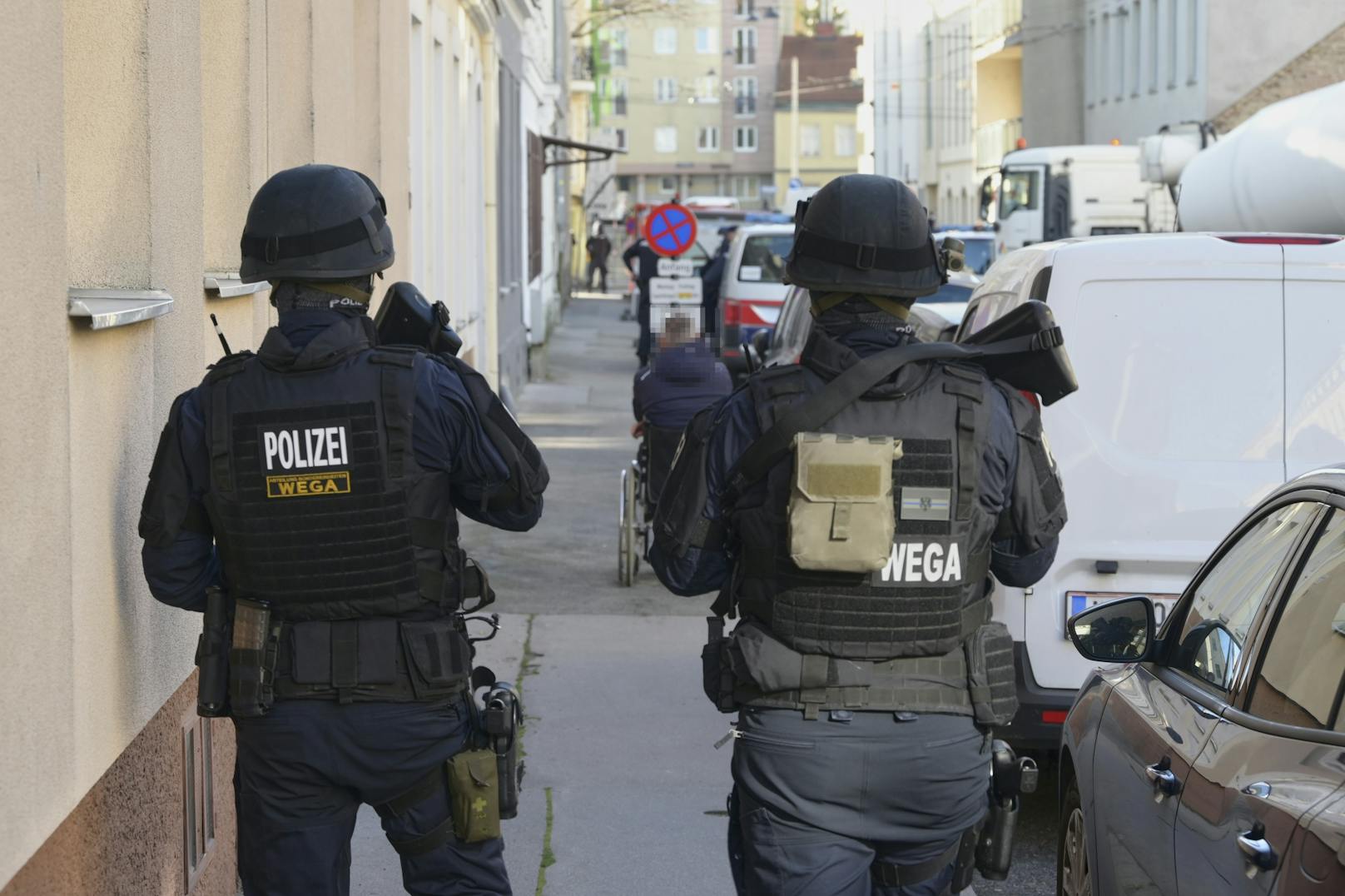Wiener Polizei räumt Moschee des Attentäters