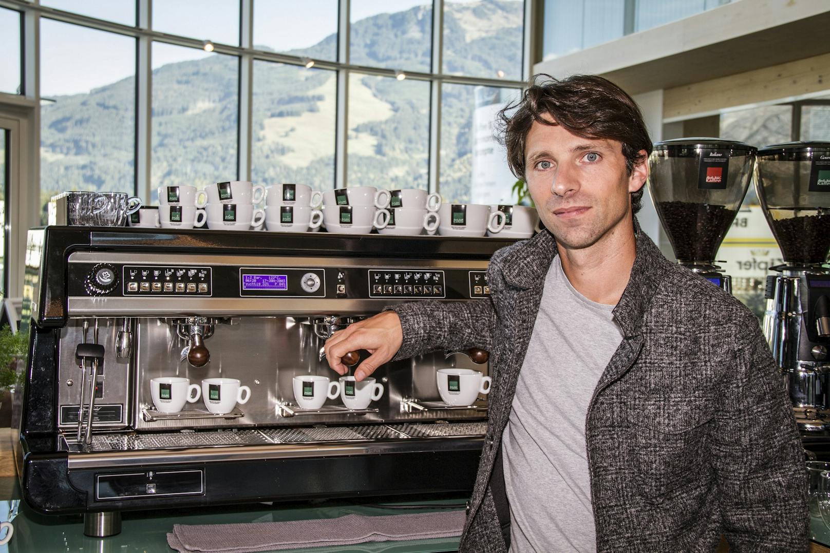 Rafael Schärf, Inhaber von "Da Salzburger Tee &amp; Kaffee".