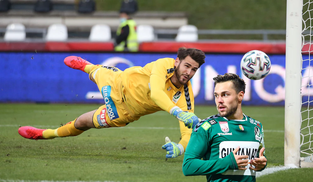 Samuel Sahin-Radlinger kam Michael Lercher in die Quere.
