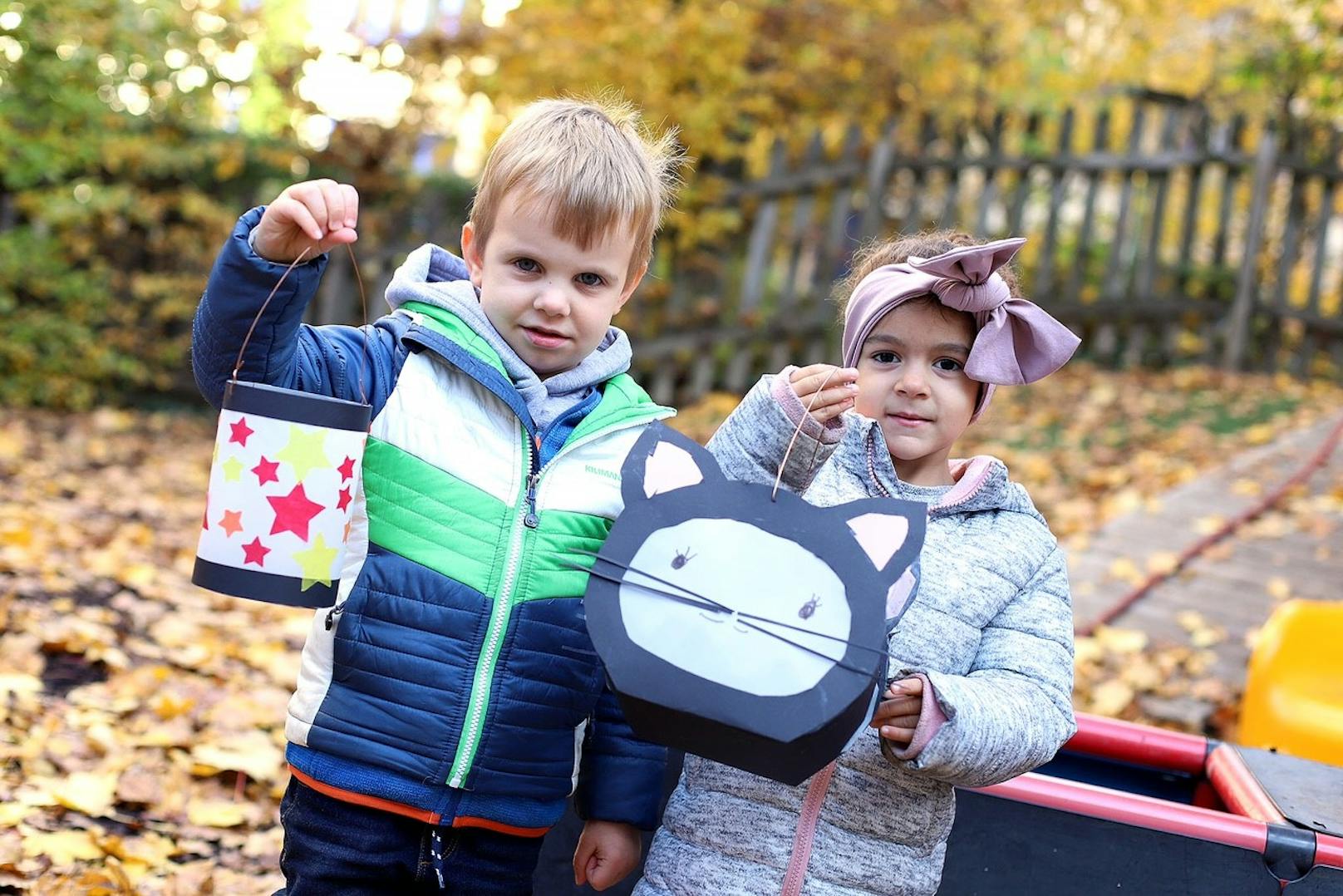 Um den Kindern Normalität und Kontinuität zu bieten, wird auch heuer in den Wiener Kindergärten das Laternenfest gefeiert. Dafür wurde in den vergangenen Wochen fleißig gebastelt.