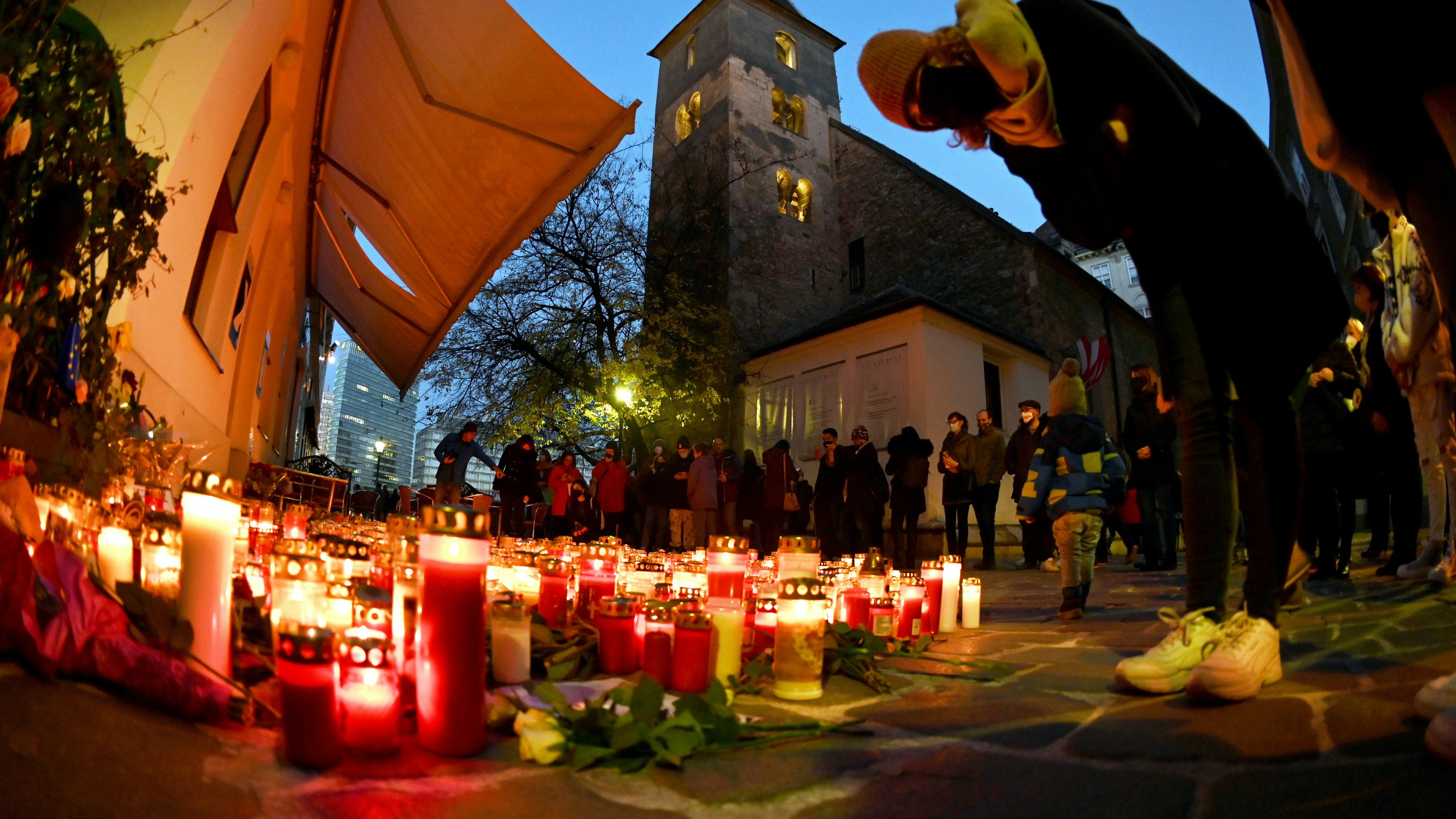 Heute.at - 5 Jahre nach Anschlag: Trauer um Opfer noch immer groß