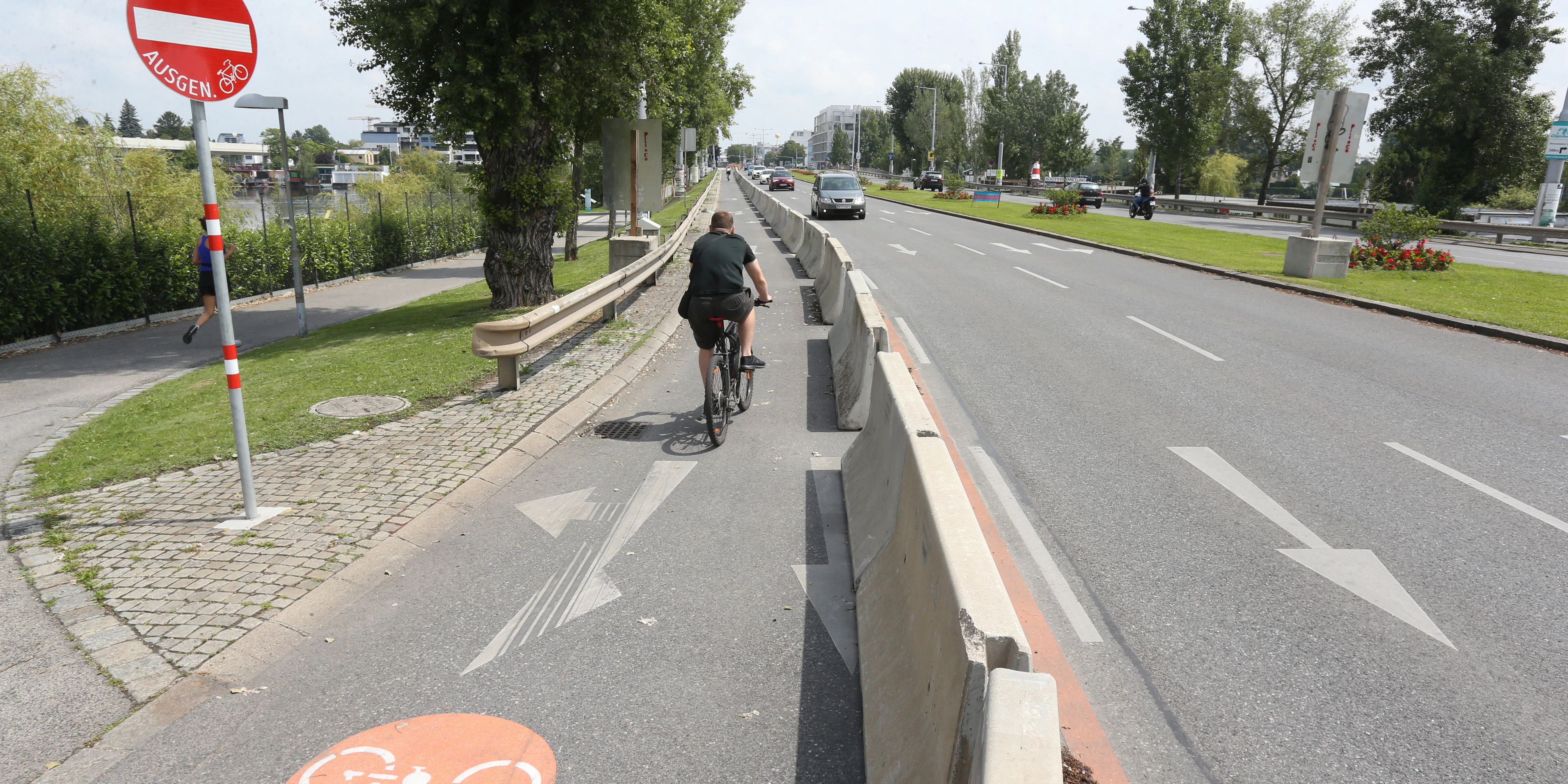 Pop-up-Weg auf der Wagramer Straße