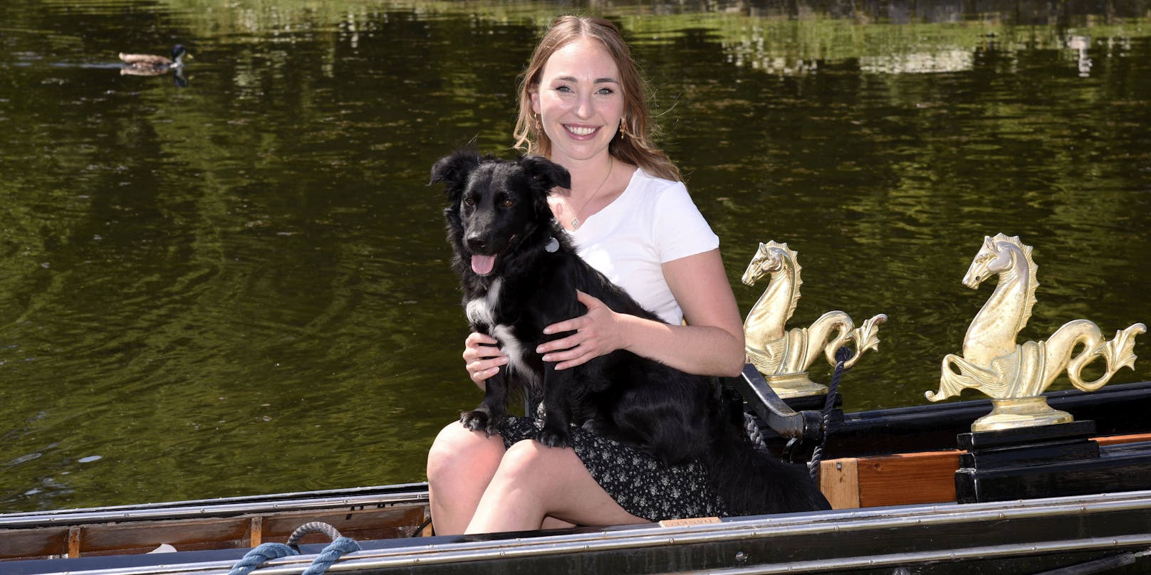 Schauspielerin Anna Juliana Jaenner und ihr Hund Geri (3)