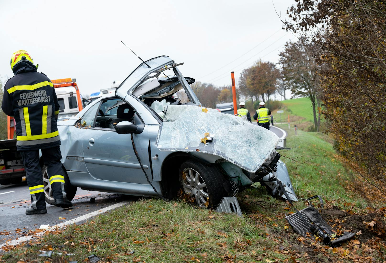 Pkw-Lenkerin nach Crash mit Rettungswagen verstorben