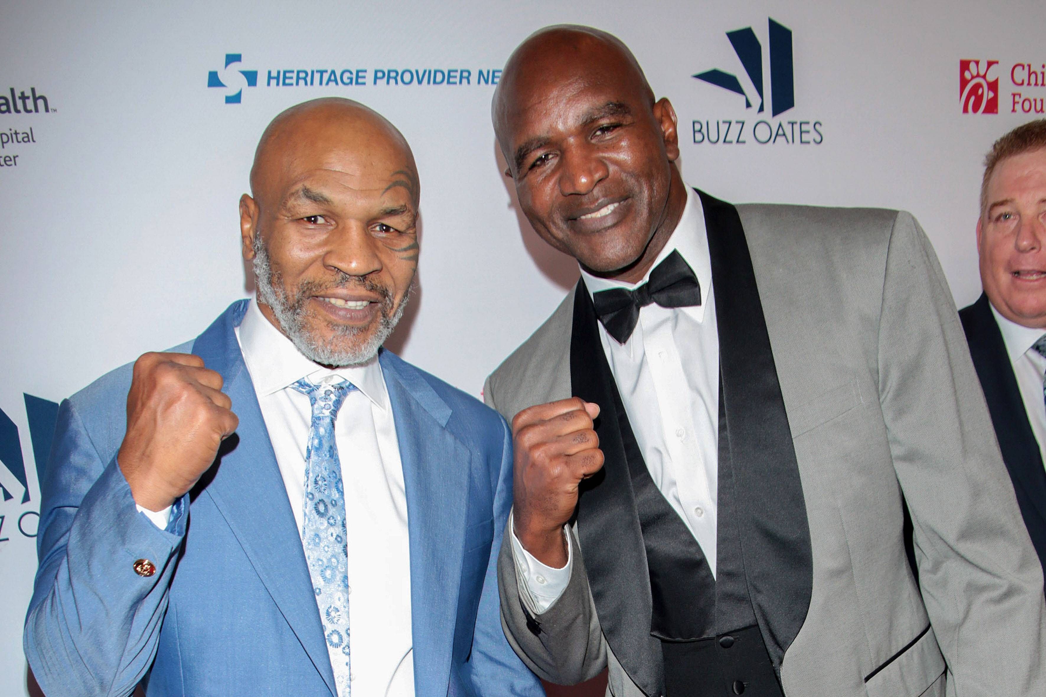 Box-Ikonen: Mike Tyson (l.) und Evander Holyfield
