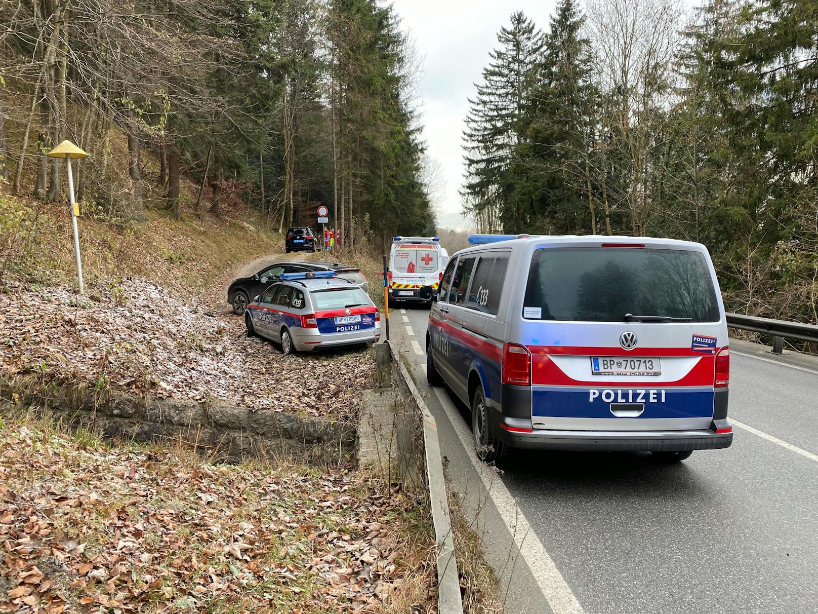 In der Nacht auf Dienstag kam es zu einem schweren Verkehrsunfall in Schwoich, Tirol.
