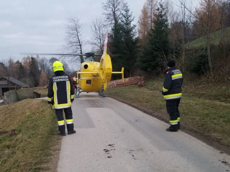 Der Mann musste mit dem Rettungshubschrauber abtransportiert werden.