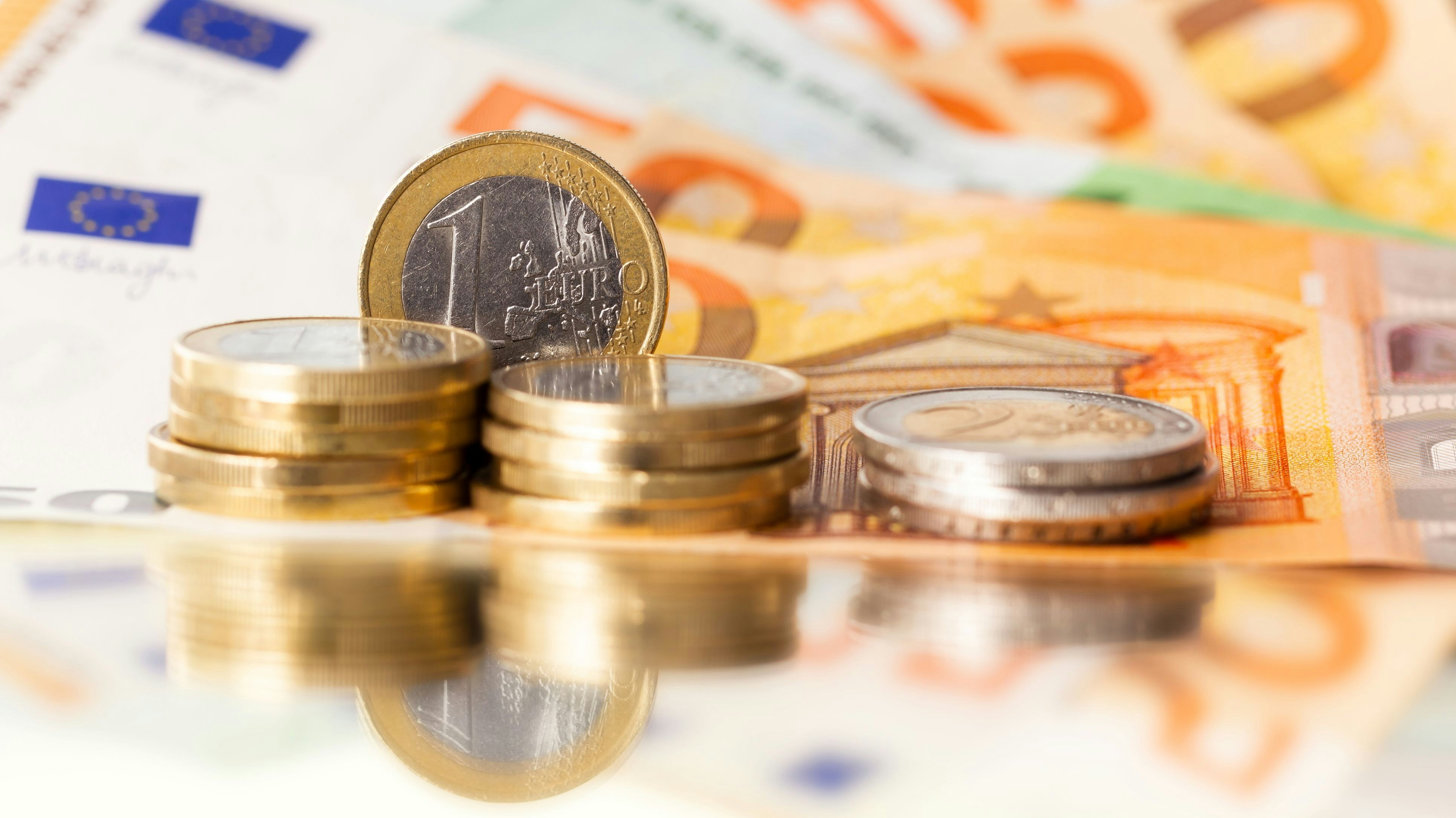 Mit einfachen Tricks lässt sich auch im Alltag viel Geld sparen.