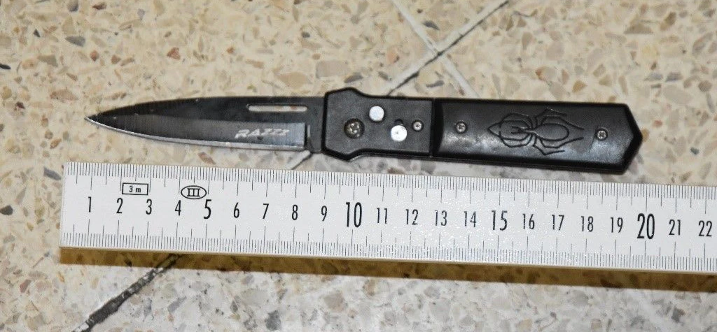 Die Tatwaffe des 15-jährigen Messerstechers