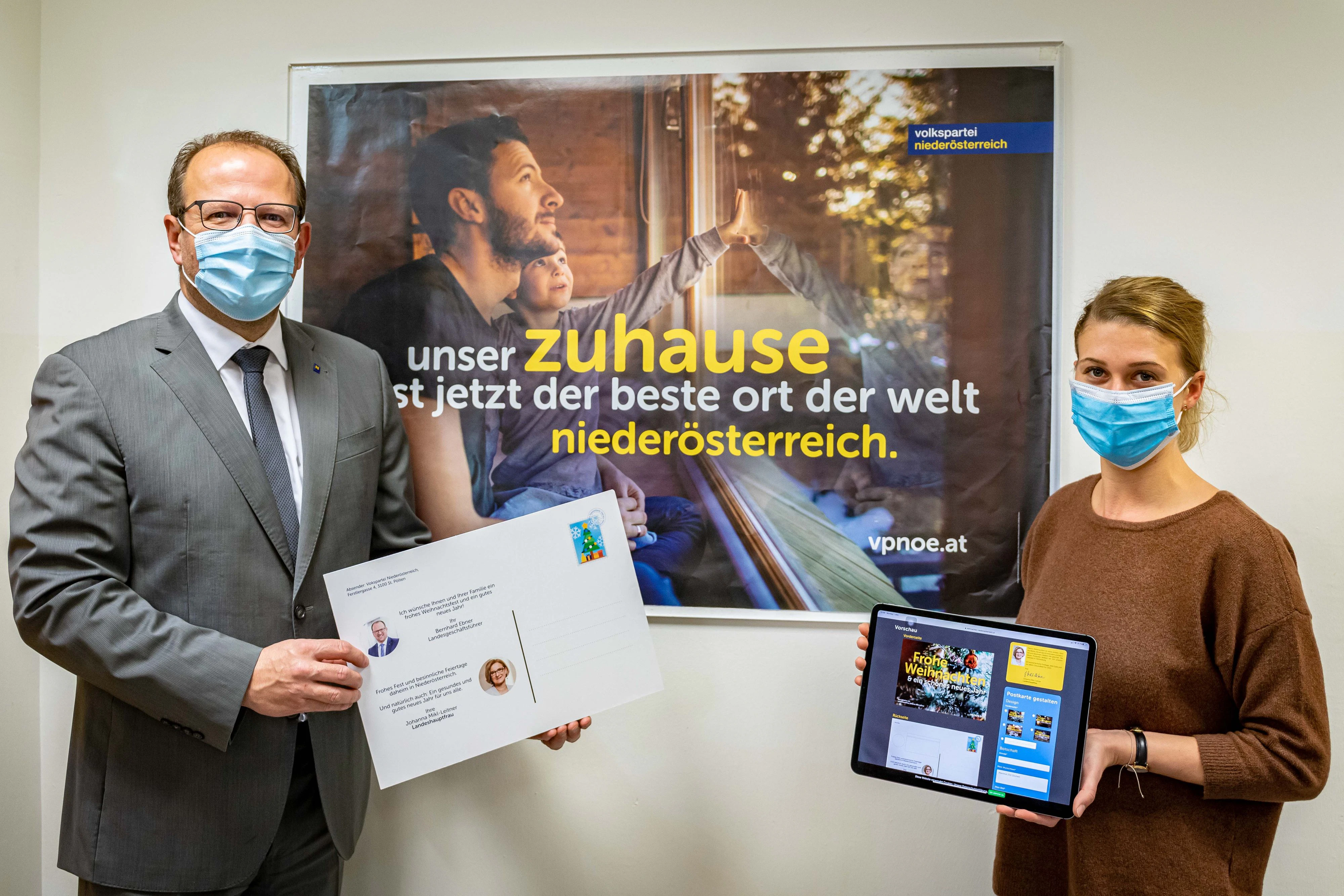 Bernhard Ebner und Nina Mohr stellen den Service vor.