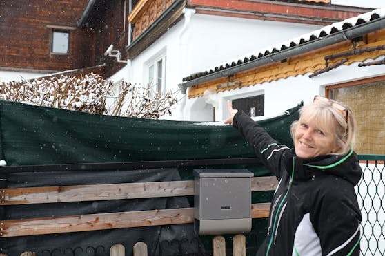 Nachbarin Hildegard H. (60) kam dem Mann schließlich zu Hilfe