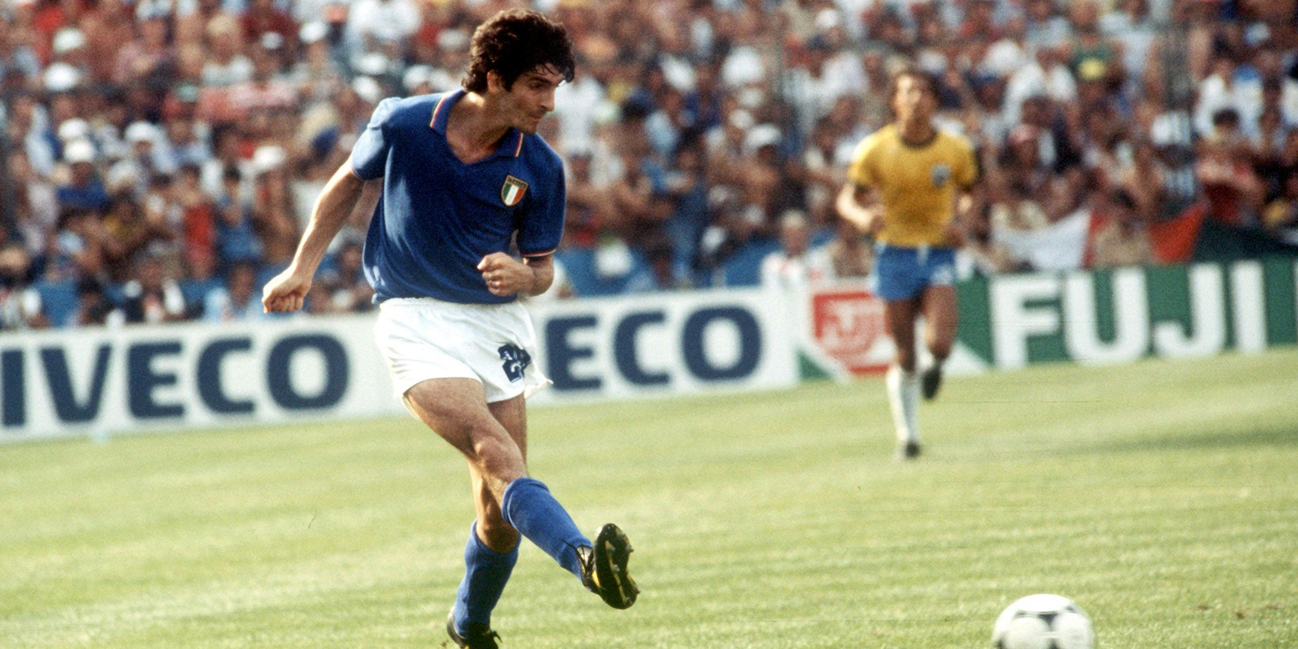 Paolo Rossi besiegte mit Italien bei der Weltmeisterschaft in Spanien im Spiel der 2. Finalrunde Brasilien mit 3:2 - ein bedeutsamer Sieg auf dem Weg zum Weltmeistertitel.