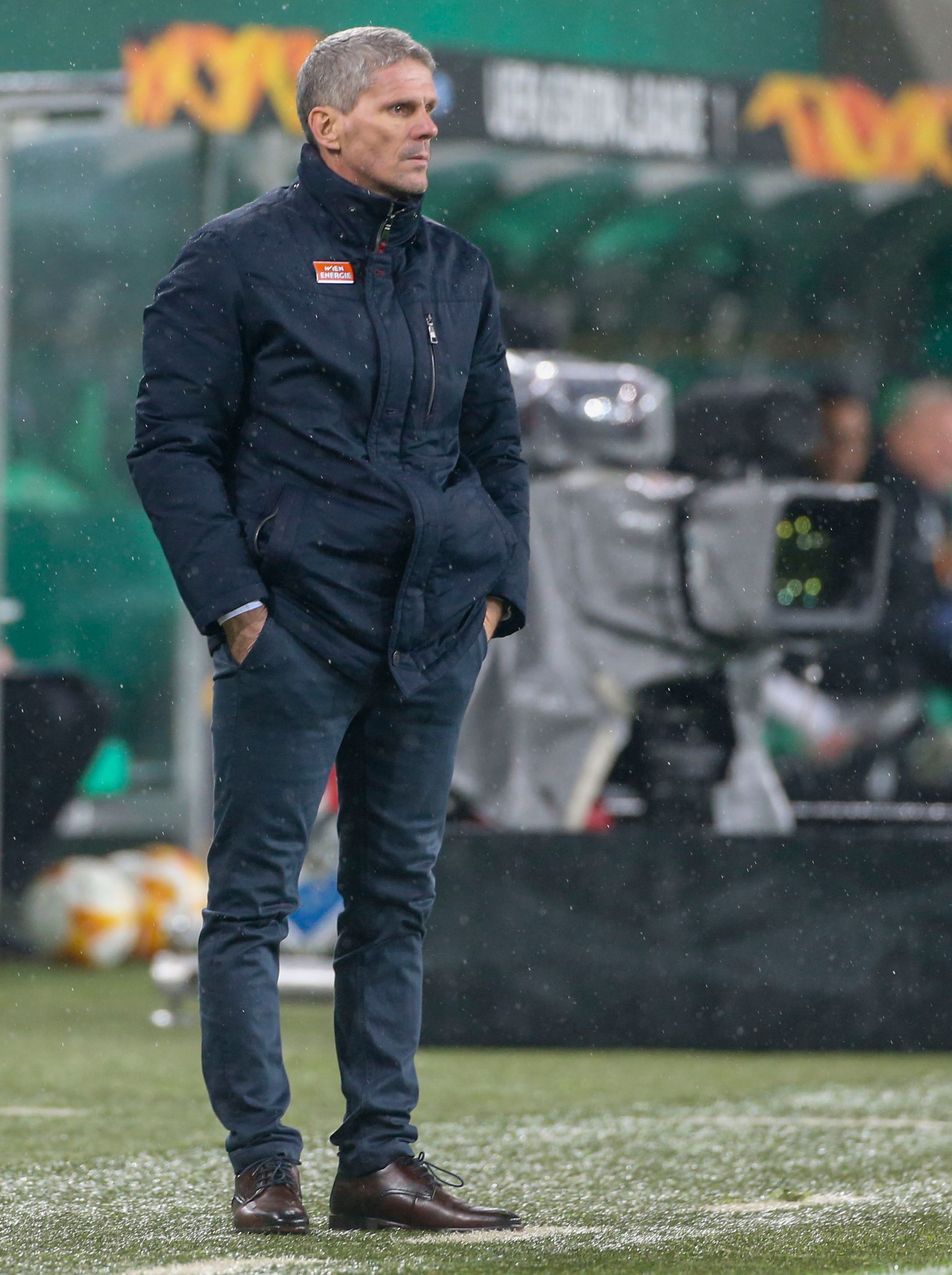 Didi Kühbauer ist nach dem Molde-Aus ratlos. 