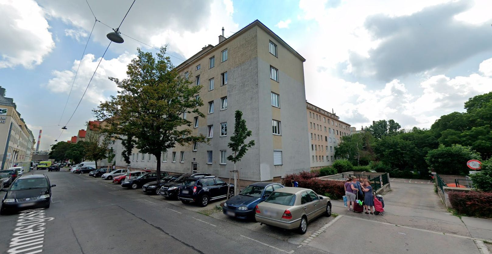 Blick auf Wohnbauten in der Dommesgasse in Wien-Simmering