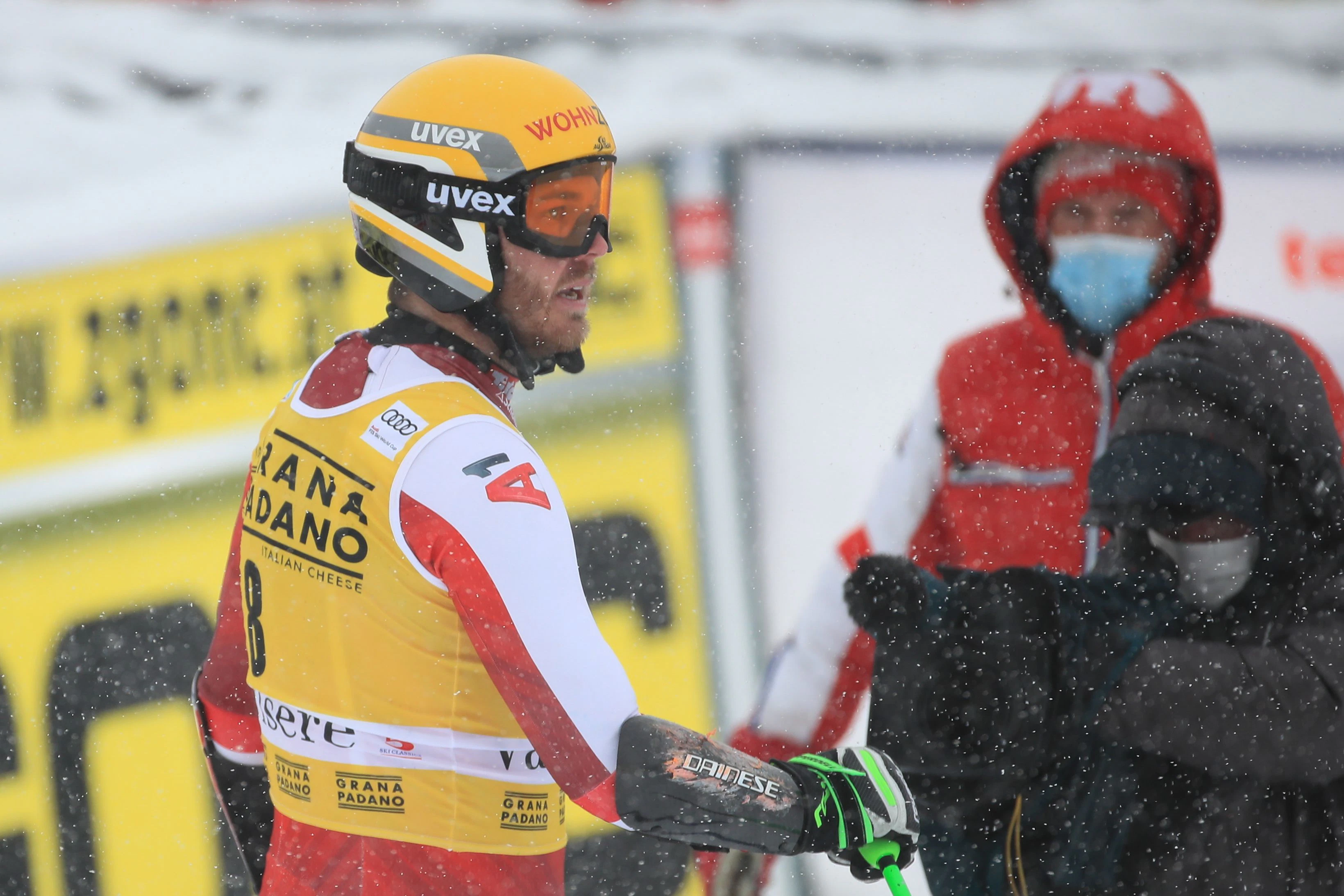 Christian Walder fährt in Val d´Isere aufs Stockerl. 