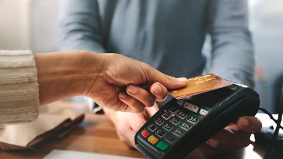 In vielen Geschäften funktionierte die Zahlung mit Kredit- oder Bankomatkarte nicht.