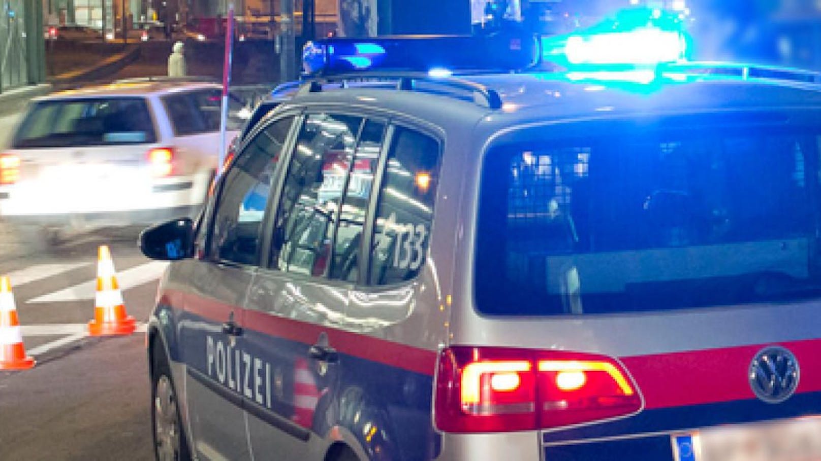 Ein alkoholisierter 21-Jähriger lieferte sich Mittwochnacht mit der Judenburger Polizei eine wilde Verfolgungsjagd