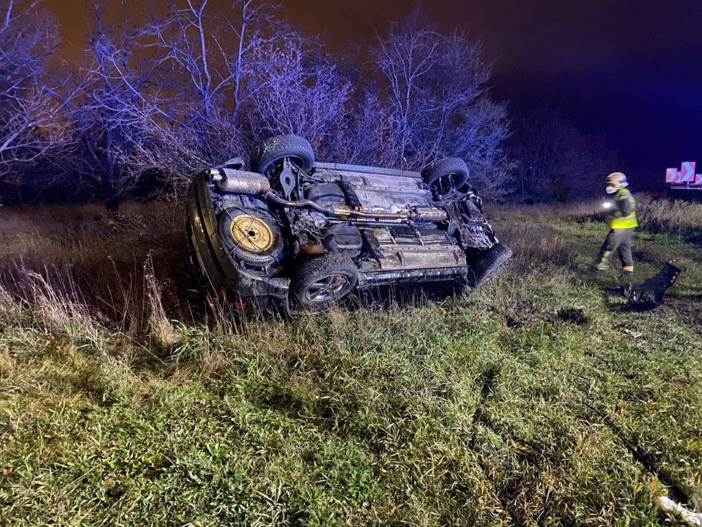 Der verletzte Autofahrer wurde in ein Spital eingeliefert.