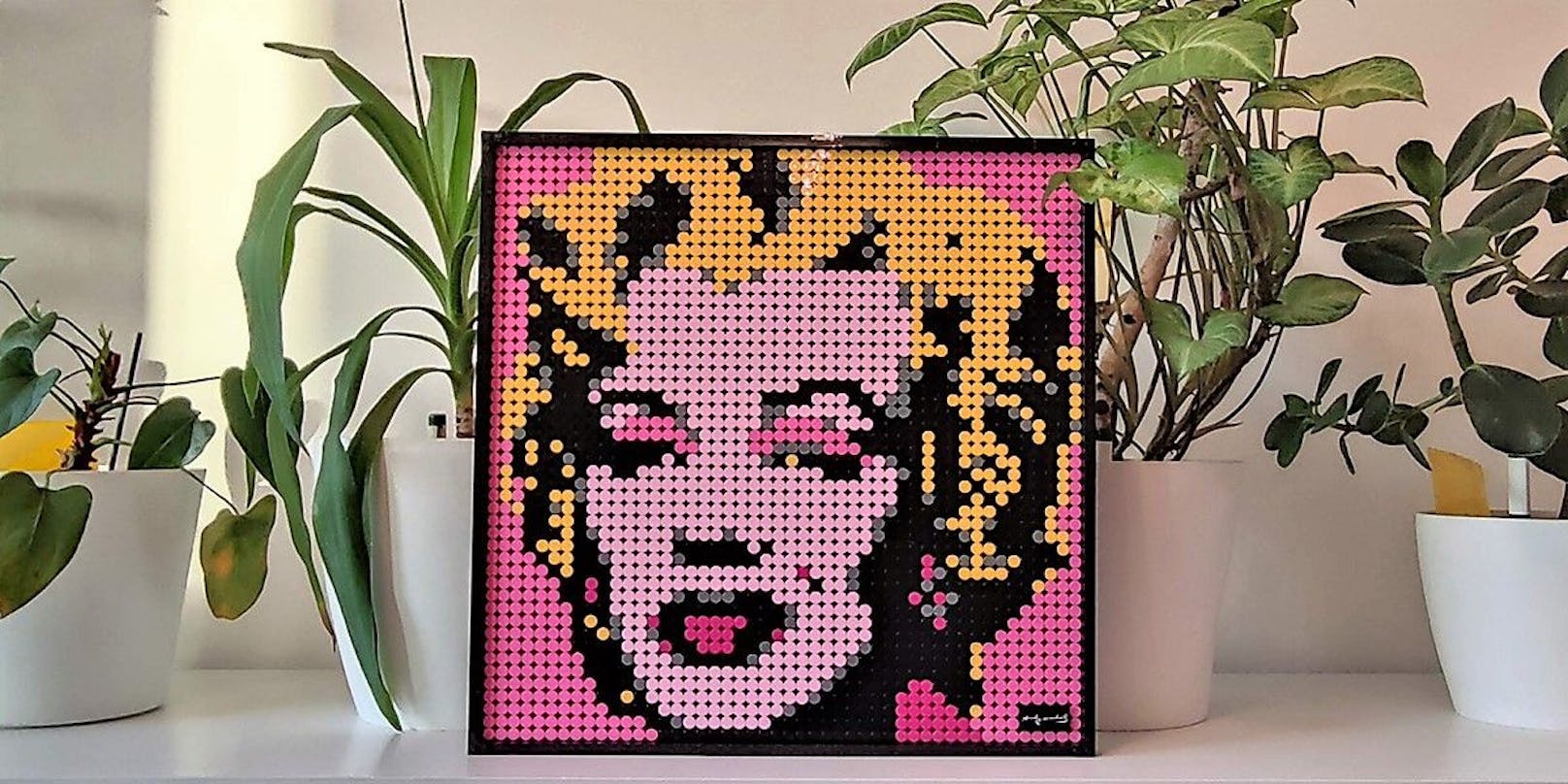 Für erwachsene Fans von Pop-Art und jene, die ein einzigartiges Lego-Bauerlebnis zu schätzen wissen, ist das sehr hochwertige Set Lego Art Andy Warhol's Marilyn Monroe aber ein perfektes Geschenk.