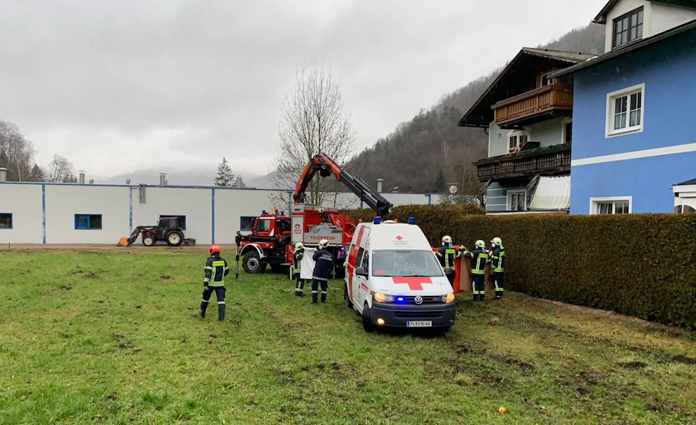 Die Einsatzkräfte vor Ort.