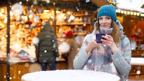 Punsch gibt's heuer wegen der Corona-Regeln nicht für alle Christkindlmarkt-Besucher.