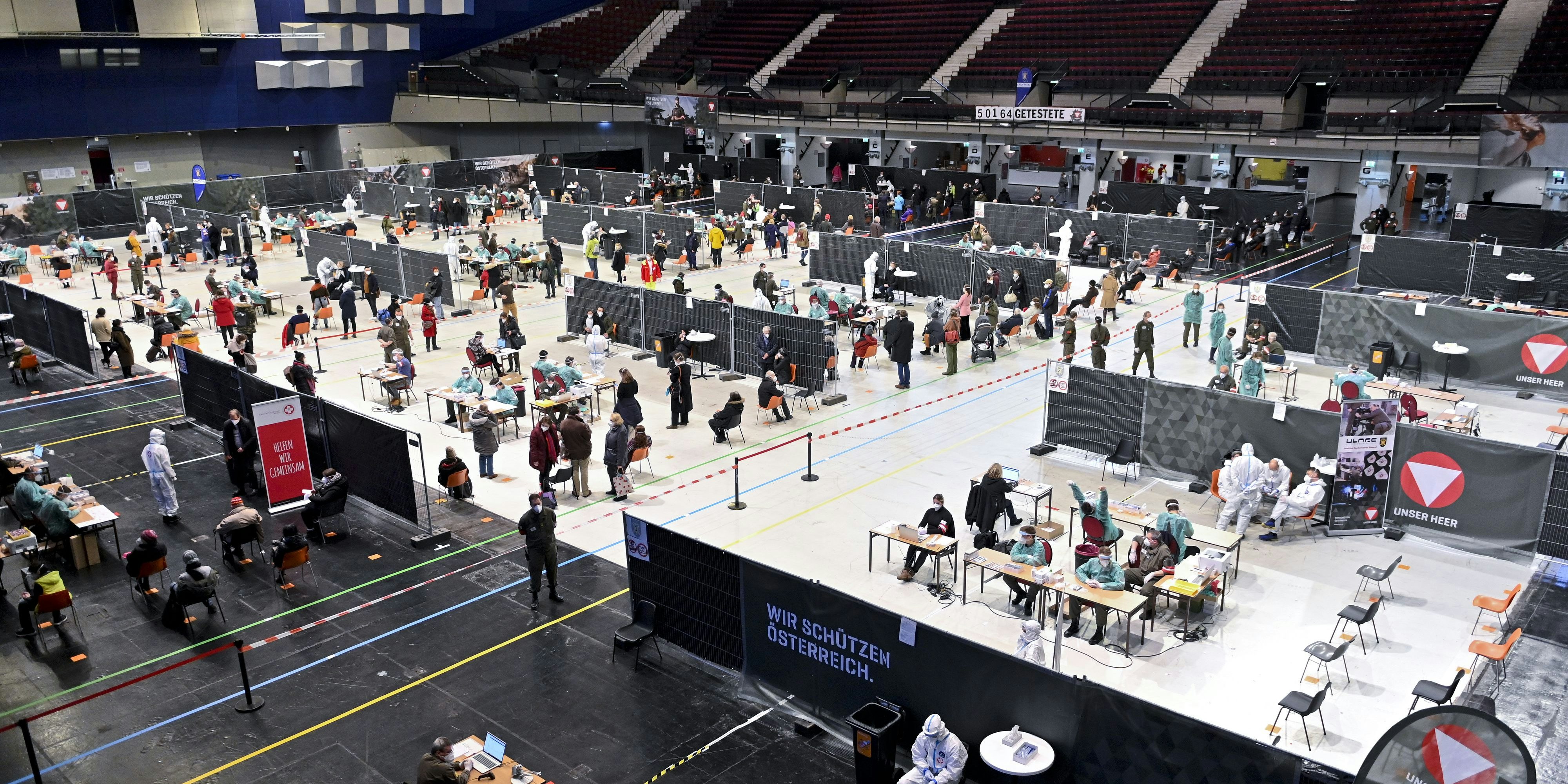 Corona-Massentests in der Wiener Stadthalle
