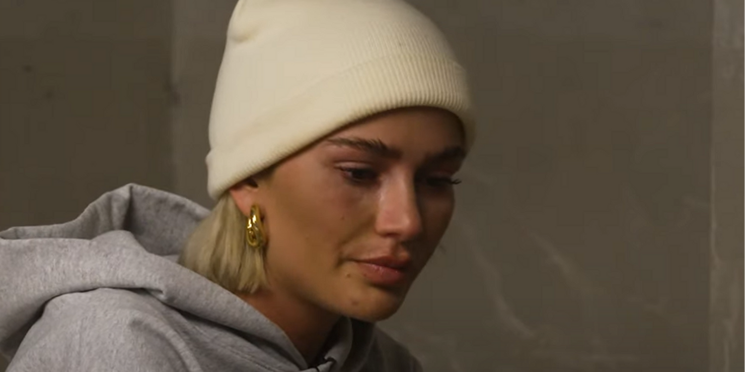 2019 ist Loredanas Vater gestorben. Als die Rapperin beim Interviewtermin mit Aria Nejati (27) für Apple Music darauf angesprochen wird, muss sie weinen.