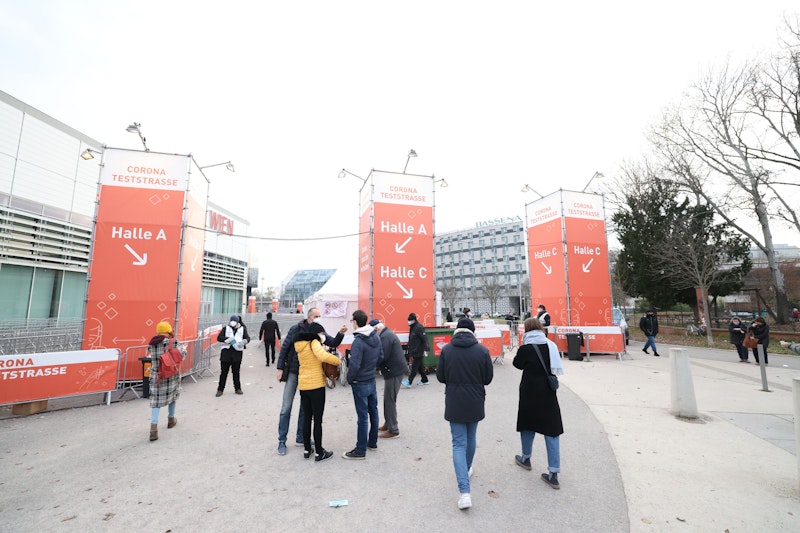 Massentests in der Messe