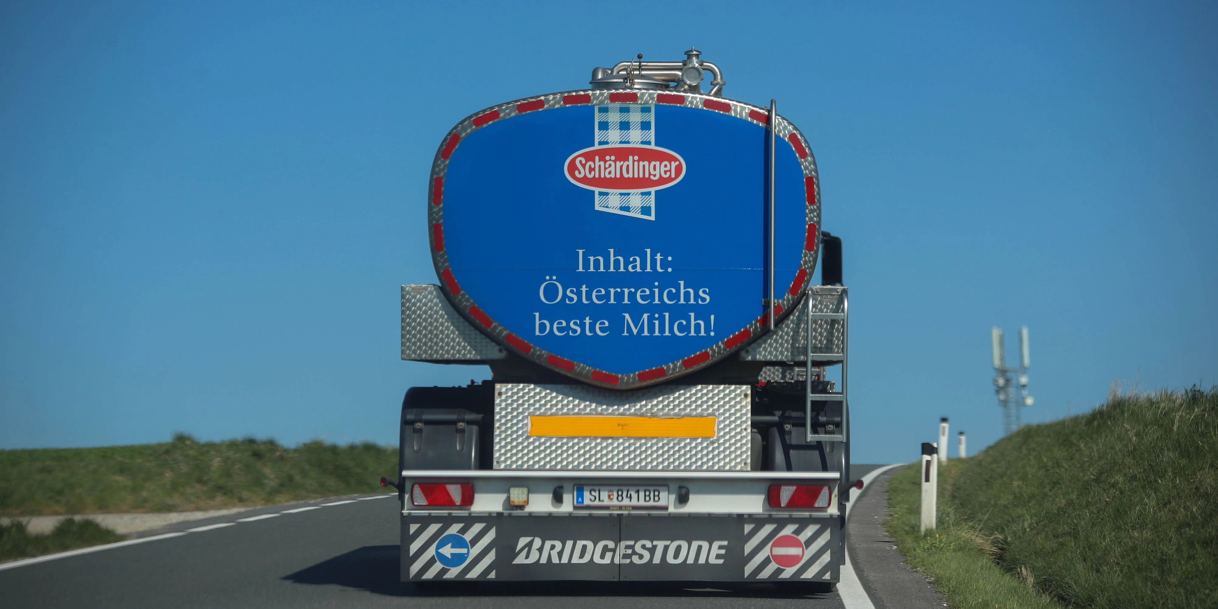 "Besonders betroffen sind ebenso die Molkereien", so Angerer.