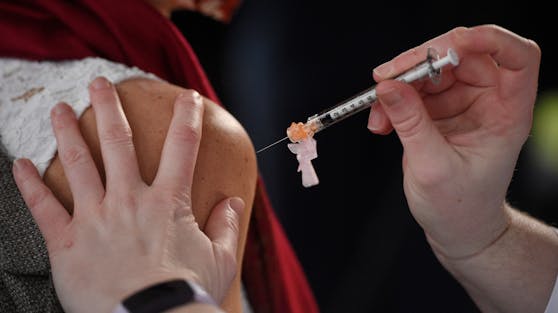 Corona-Impfung mit dem Biontech-Mittel in den USA am 14. Dezember 2020