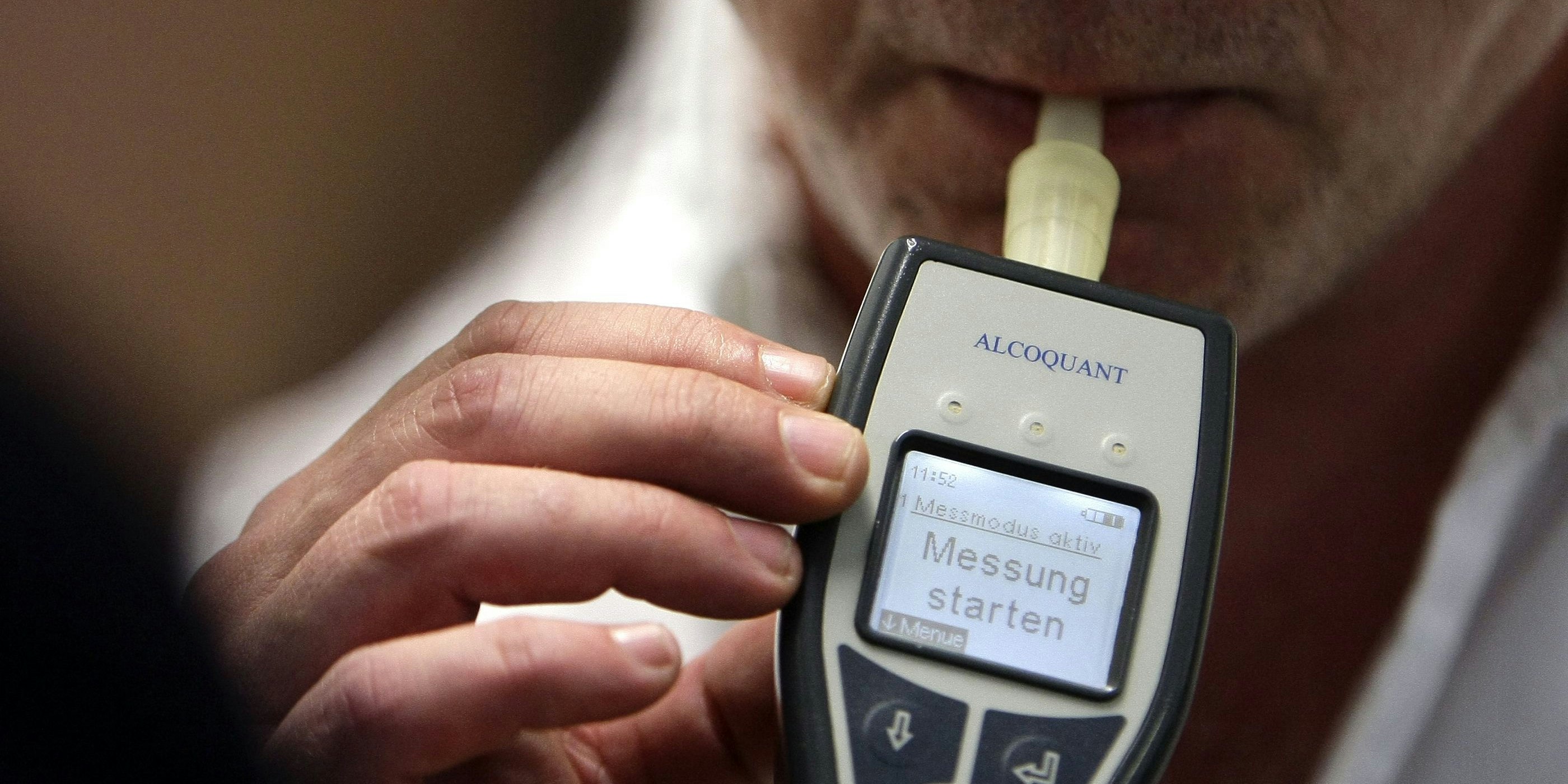 Bei einem Test wurden 1,9 Promille im Blut des 25-Jährigen festgestellt. Symbolbild.