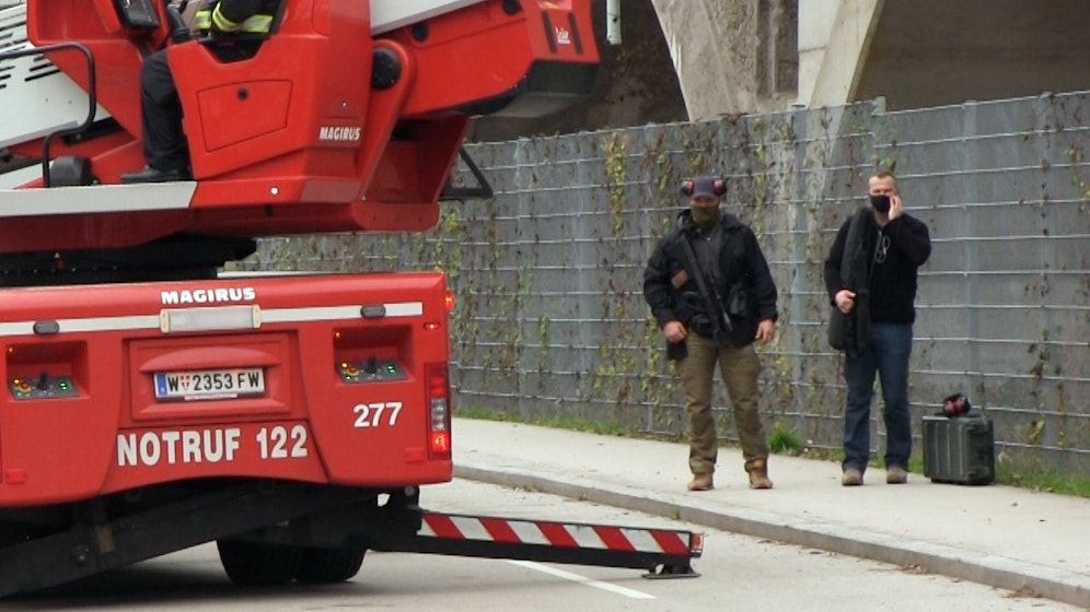 Die Elitepolizisten der Cobra schossen in Floridsdorf auf eine Gasflasche.