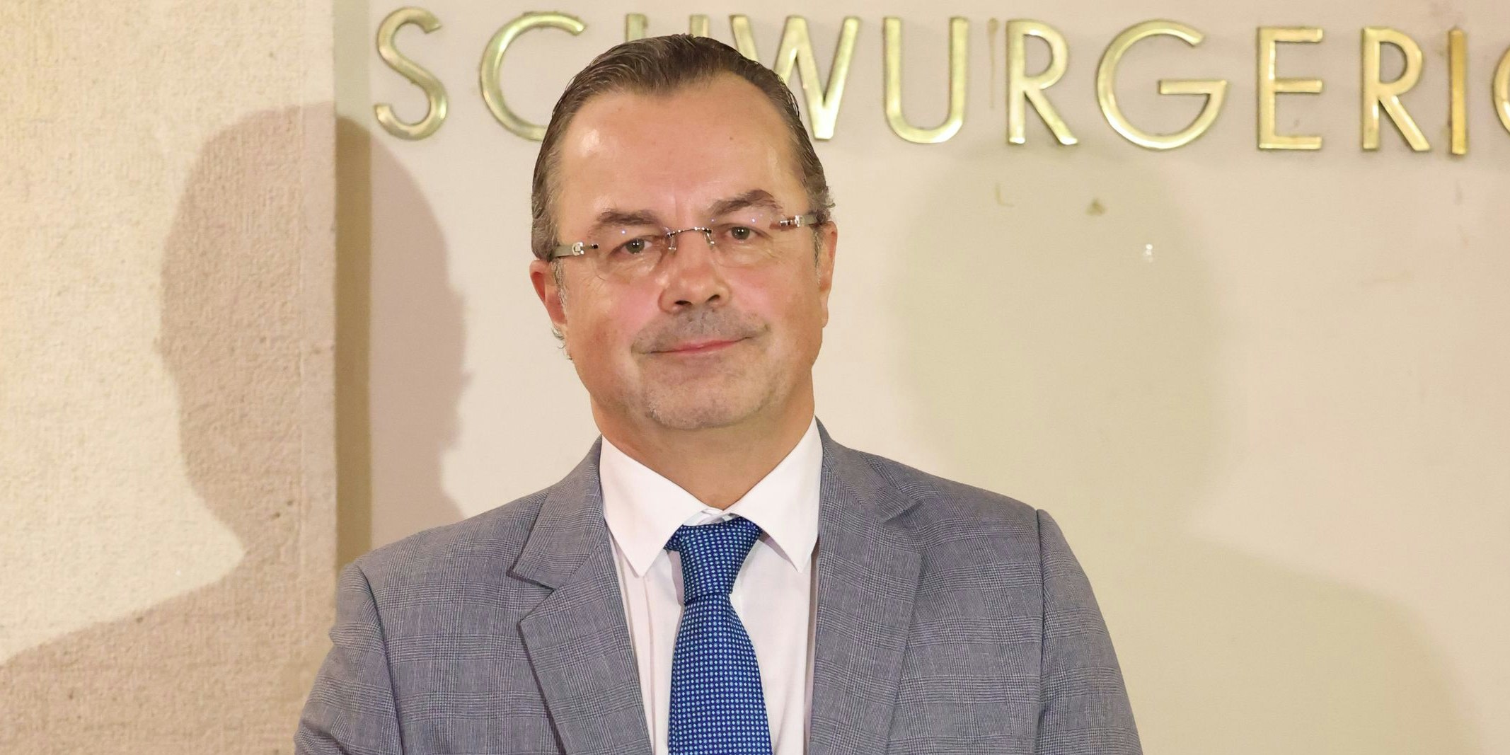 Anwalt Andreas Reichenbach vertritt den serbischen TV-Star in Wien.