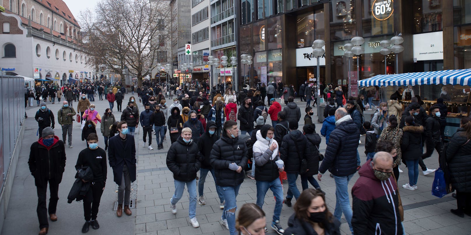 Eine Shopping-Tour in Bayern endete für mehrere Österreicher mit einer Strafe.