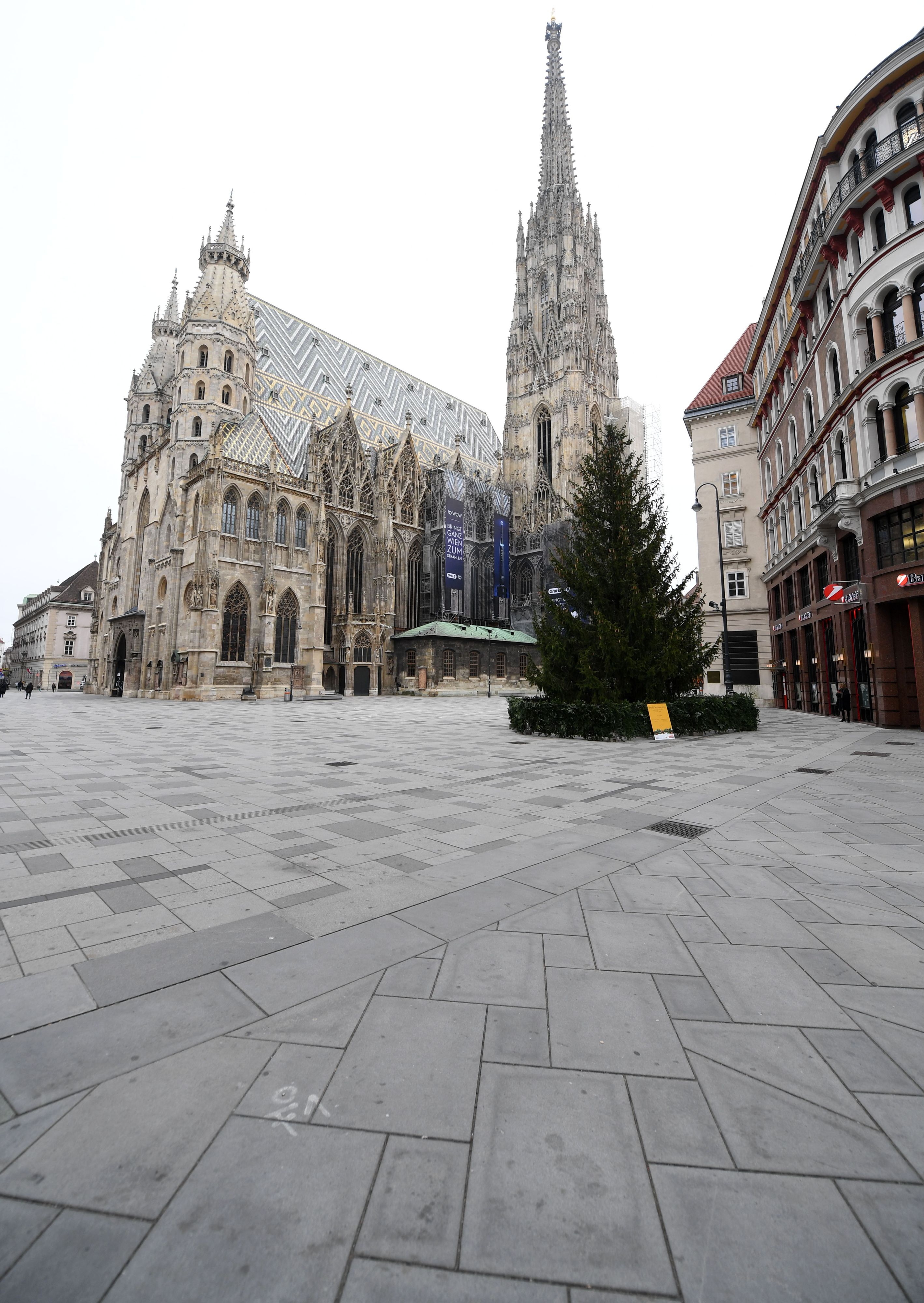 Der leere Stephansplatz in der Wiener Innenstadt während des zweiten Lockdowns am 19. November 2020