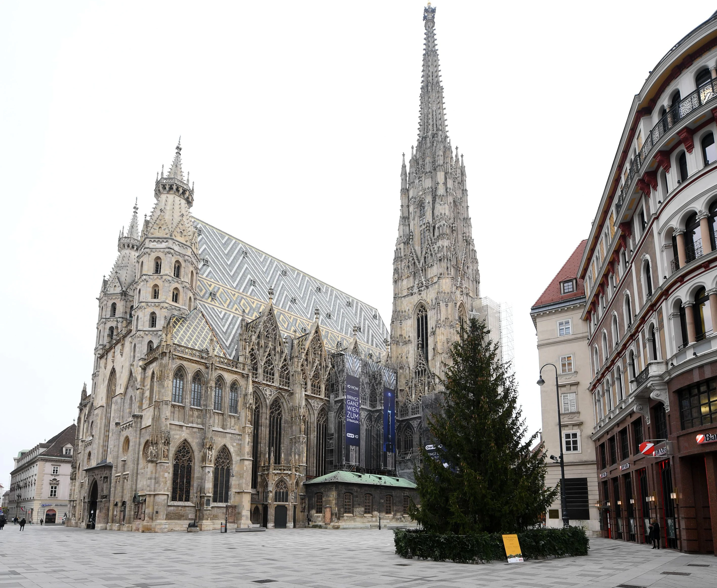 Der leere Stephansplatz in der Wiener Innenstadt während des zweiten Lockdowns am 19. November 2020
